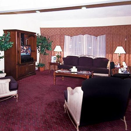 Best Inn Booneville Стая снимка