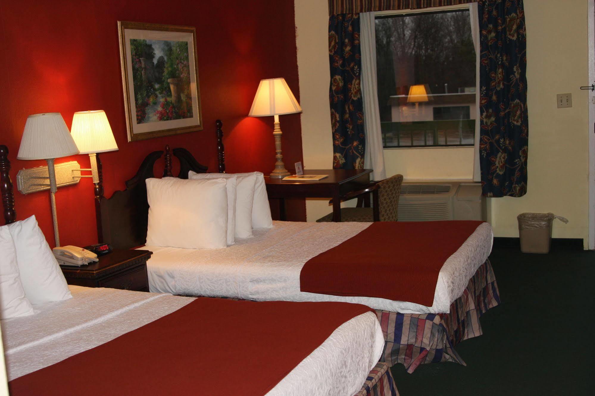 Best Inn Booneville Екстериор снимка